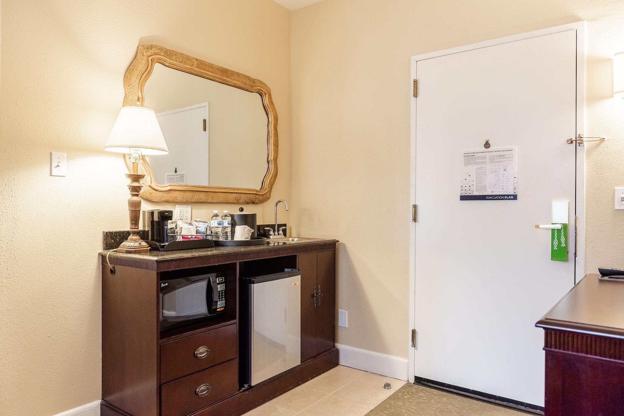 Hampton Inn & Suites Birmingham-Downtown-Tutwiler Екстер'єр фото