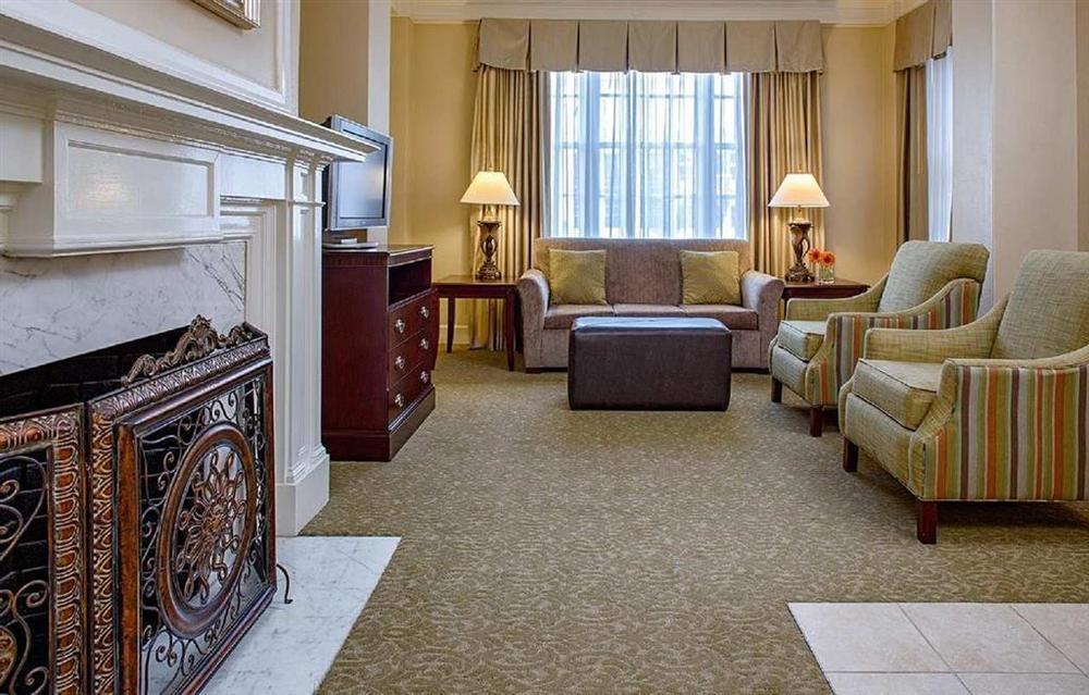 Hampton Inn & Suites Birmingham-Downtown-Tutwiler Номер фото
