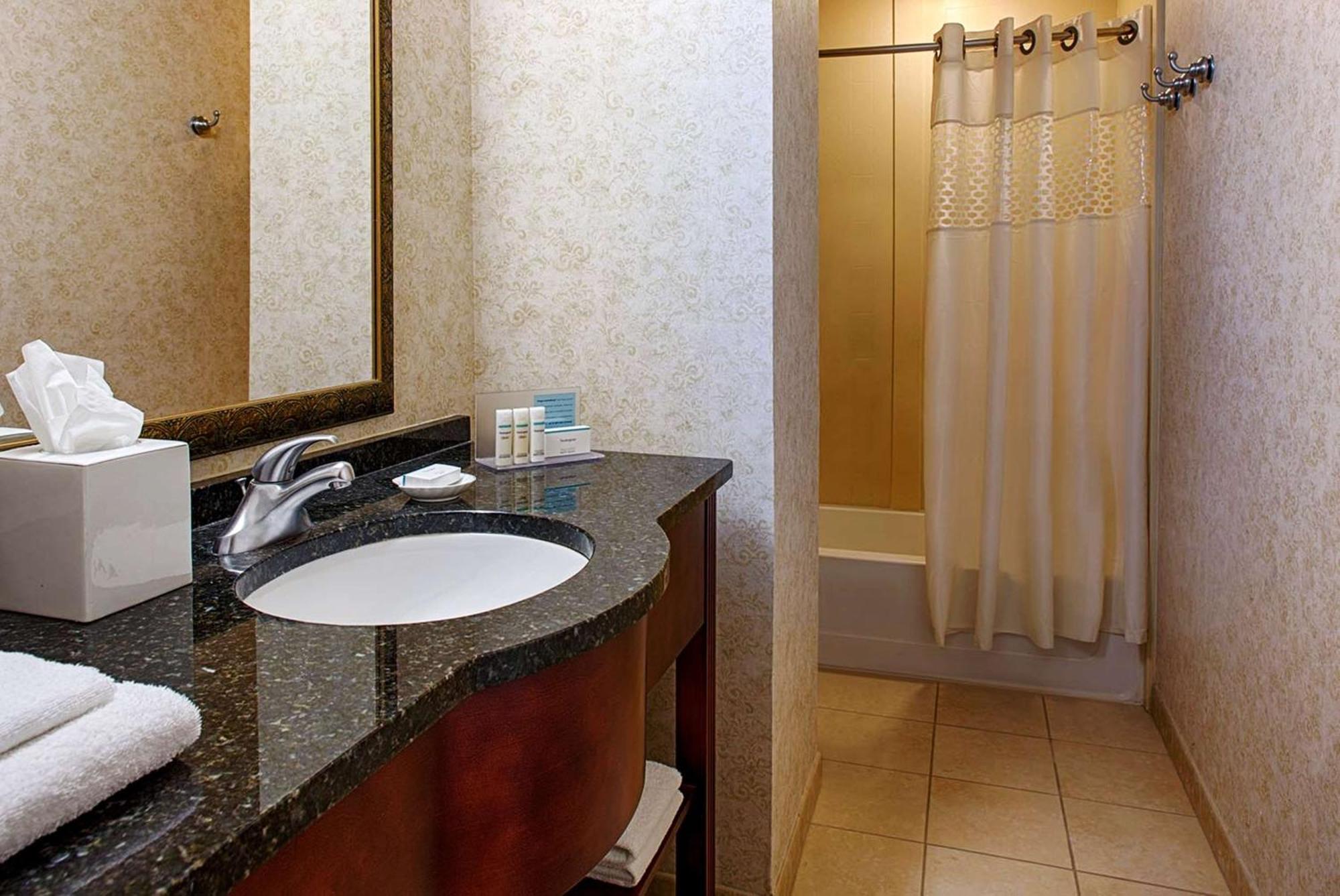 Hampton Inn & Suites Birmingham-Downtown-Tutwiler Екстер'єр фото