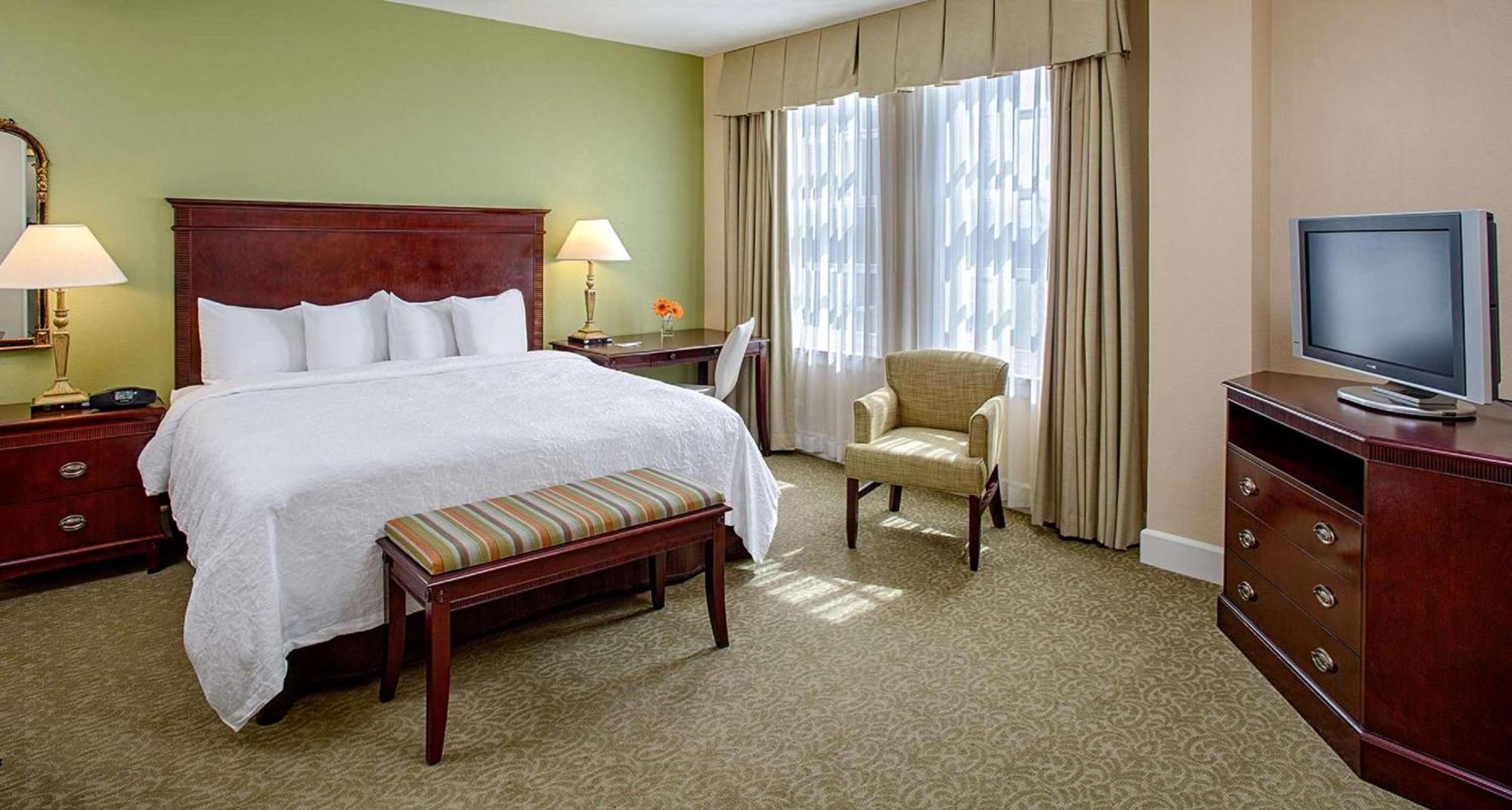 Hampton Inn & Suites Birmingham-Downtown-Tutwiler Екстер'єр фото